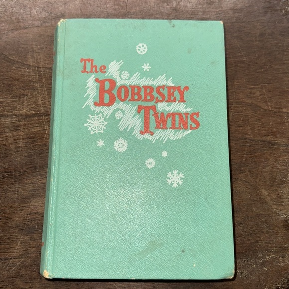 At the seashore is in poor condition but Merry Days is in Good condition - Picture 2 of 5